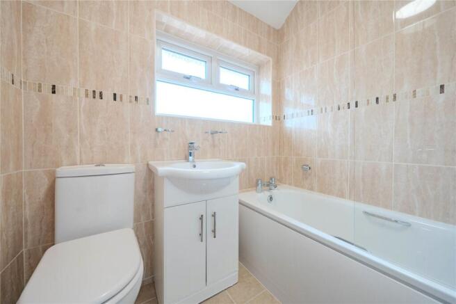 4 bed Semi-Detached for sale Image 7