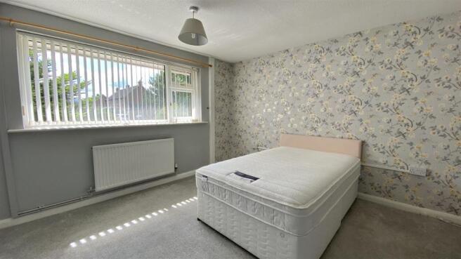 19 Callow - bedroom 2.jpeg