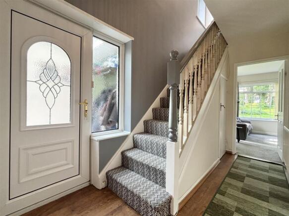 3 bed Detached for sale Image 9