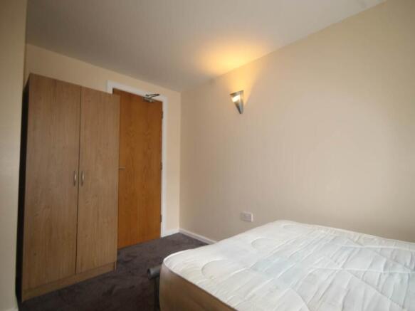 1 bed Flat to rent Image 6