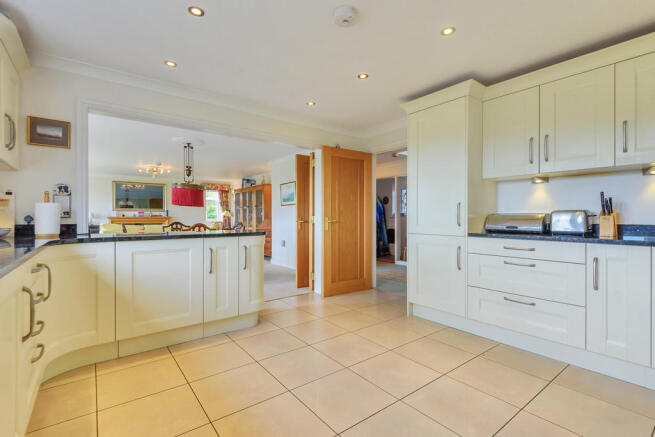 Fitted Kitchen