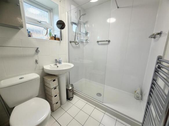 3 bed Semi-Detached for sale Image 10