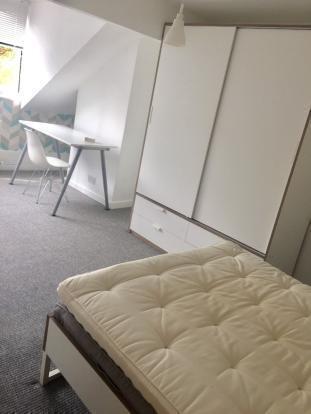 3 bed Terraced to rent Image 11