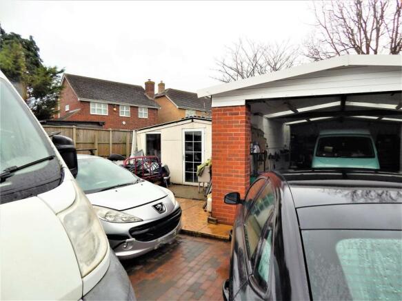 Garage/Workshop