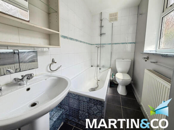 3 bed Terraced for sale Image 10