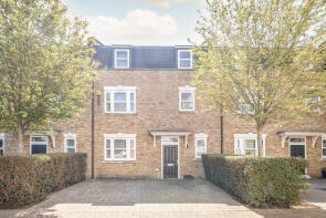22, Emerald Square, London SW15 5FP
