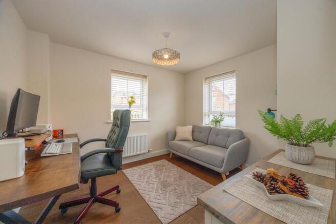 4 bed Detached for sale Image 4