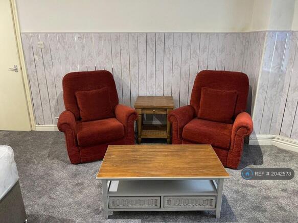 Living-Room / Bedroom