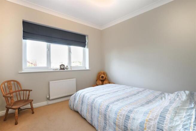 Bed3.jpg