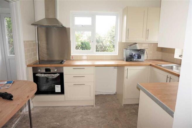 KITCHEN :