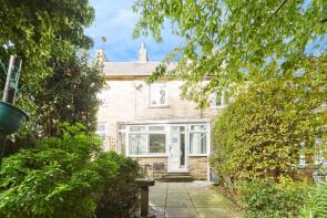 35, Roydwood Terrace, Cullingworth, Bradford BD13 5HL