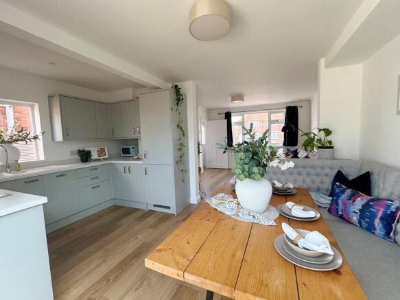 kitchen/Dining Ar...