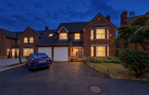 Chesterton Drive, Winwick, WA2