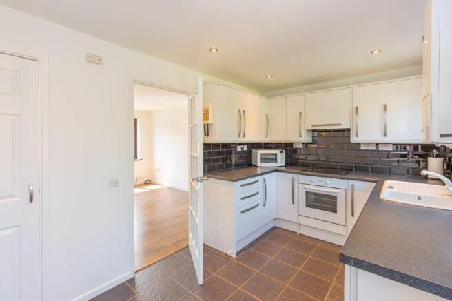 Kitchen / Dini...