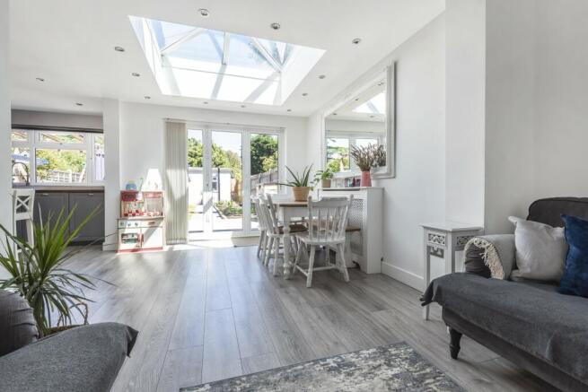 Kitchen/family room