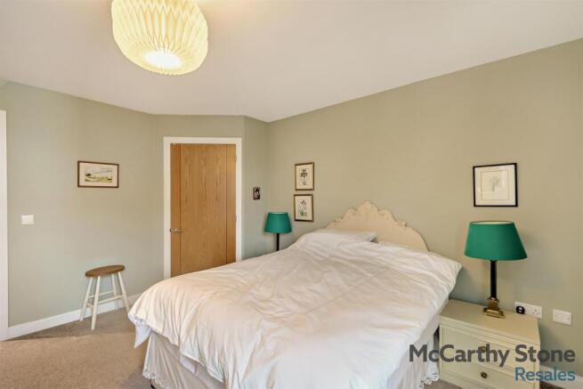 1 bed Apartment for sale Image 12