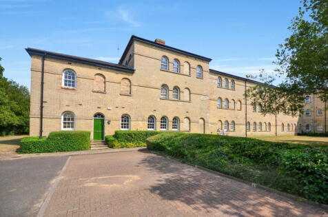 Radwinter Road, Saffron Walden, CB11 3GA