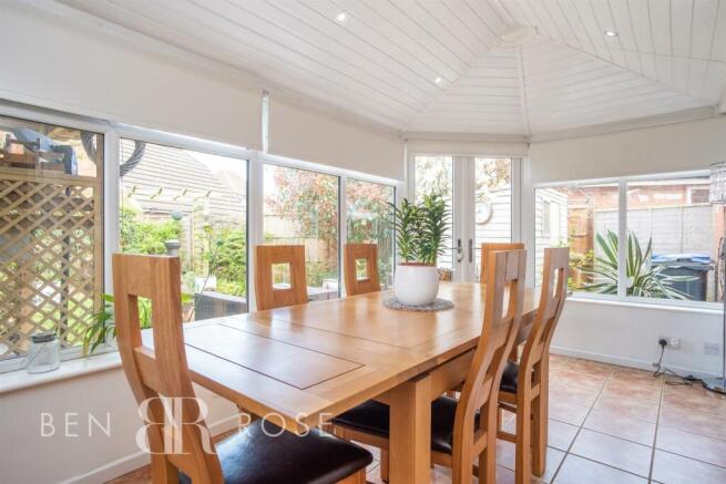 Conservatory/Dining Room