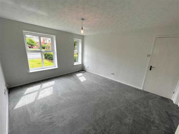 Living room 2.jpg