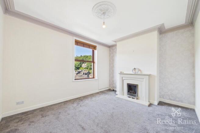 4 bed Terraced for sale Image 5