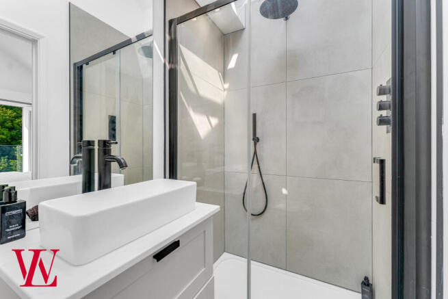 En Suit Bathroom