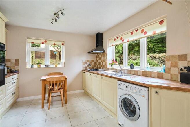 3 bed Detached for sale Image 7