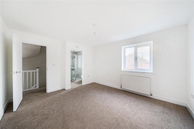 3 bed House for sale Image 11