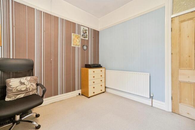 3 bed Terraced for sale Image 11