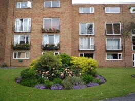 6, Grosvenor House, Stortford Hall Park, Bishop's Stortford CM23 5AG
