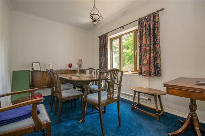 DINING ROOM/BEDROOM 