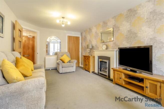 1 bed Apartment for sale Image 6