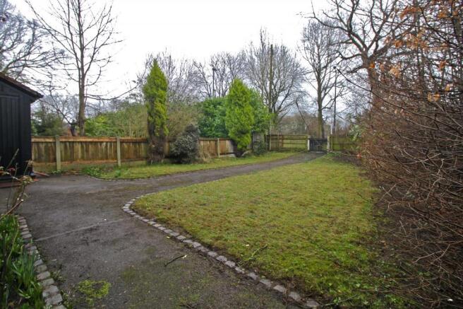Garden at Front