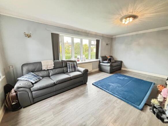 4 bed Detached for sale Image 6