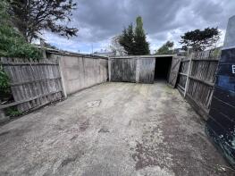 95, Brentwood Road, Romford RM1 2EH
