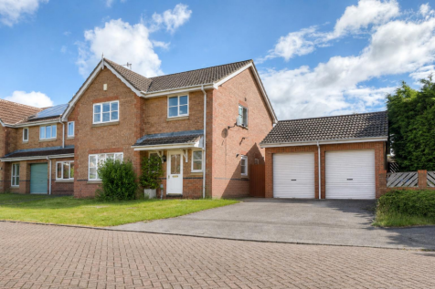Regents Park Close, West Bridgford, Nottingham