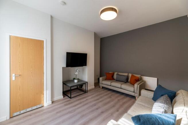51WS - Living Area