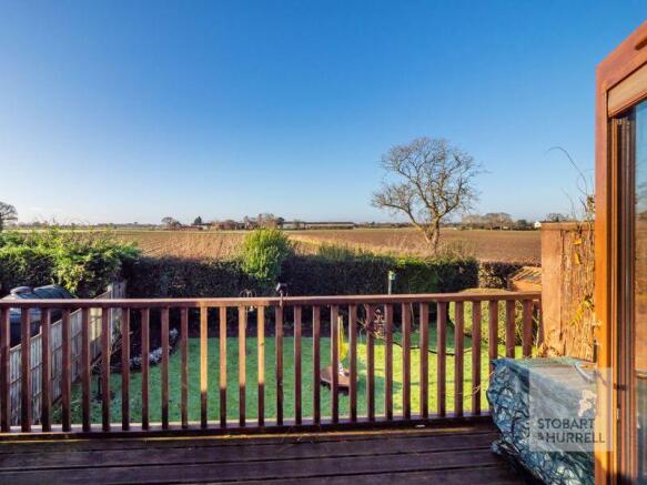 Annexe Balcony...