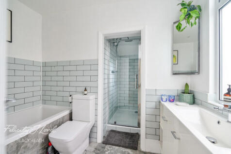 Eastcombe Avenue, London