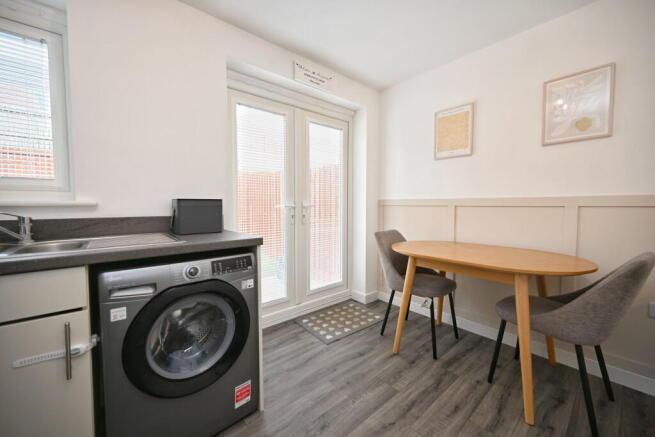 3 bed Town House for sale Image 5