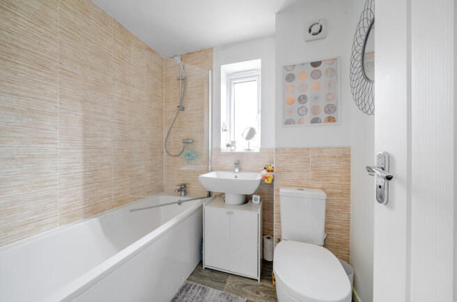 2 bed Semi-Detached for sale Image 8