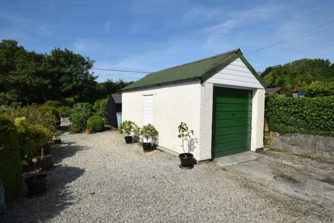 DETACHED GARAGE