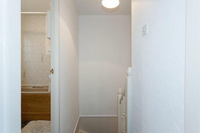 FIRST FLOOR LANDING