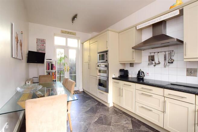 Kitchen /Breakfast Room