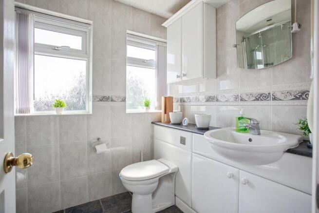 3 bed Semi-Detached for sale Image 6
