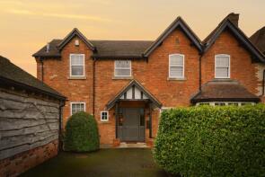 8 Walnut House, Longdon Court, Longdon Hill, Evesham WR11 7RQ
