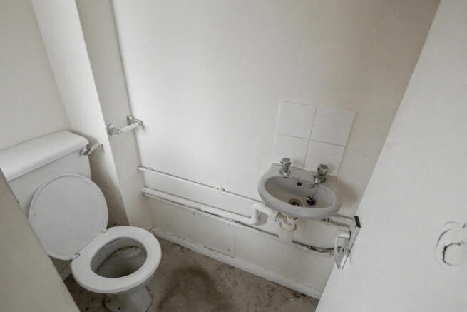 3 bed Terraced for sale Image 7