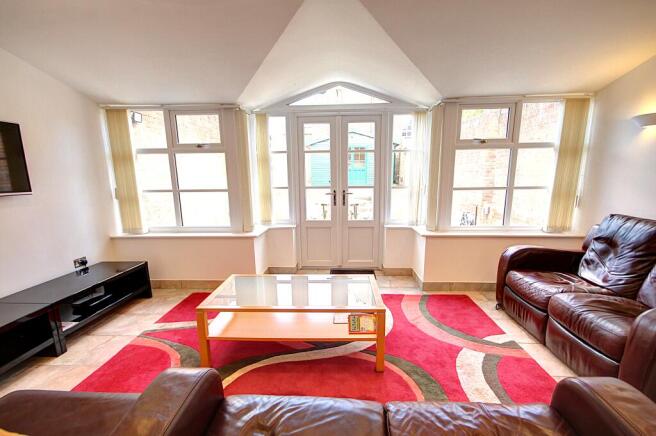 2 bed Detached for sale Image 4