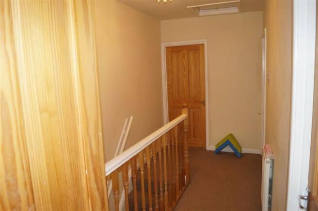 STAIRS/LANDING TO FIRST FLOOR