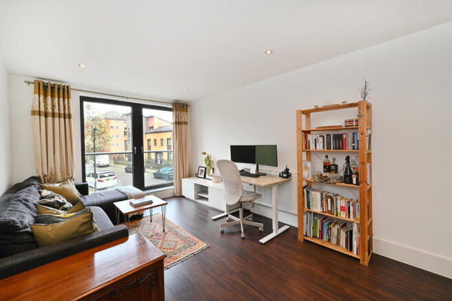 9-Newton-Court (2).JPG