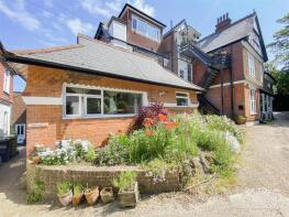 Flat 9, Merivale, Chowns Hill, Hastings TN35 4PA